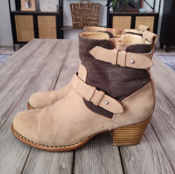 Rag & Bone Leather Ankle Boots in Neutral Tan/Brown Combo Size Woman's 6